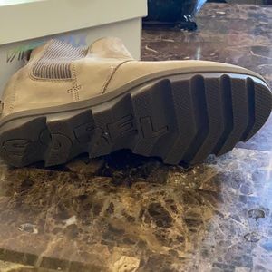 Sorel ankle boot size 9.5
